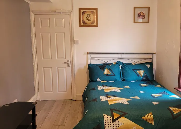 Greenwich City - 1 Bed Apartment
